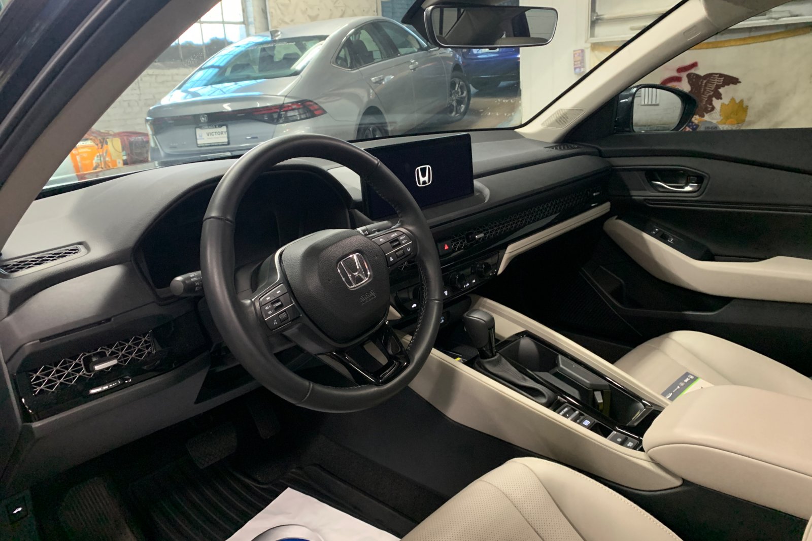 Certified Used 2025  Honda EX-L image 9