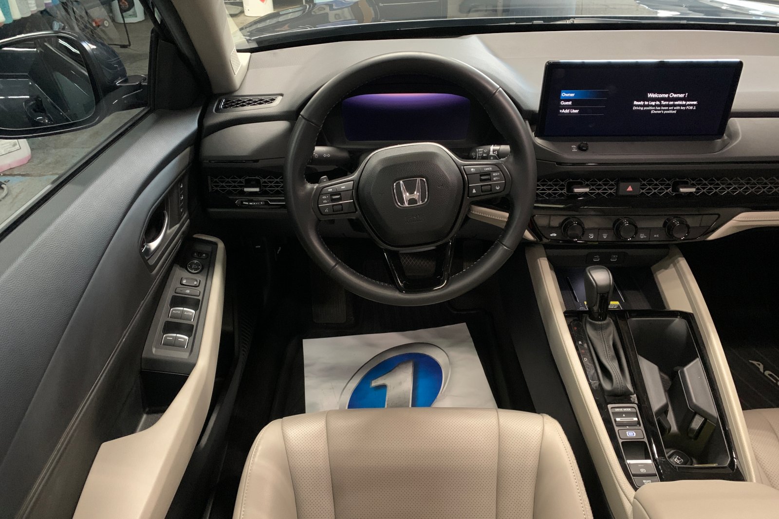 Certified Used 2025  Honda EX-L image 15