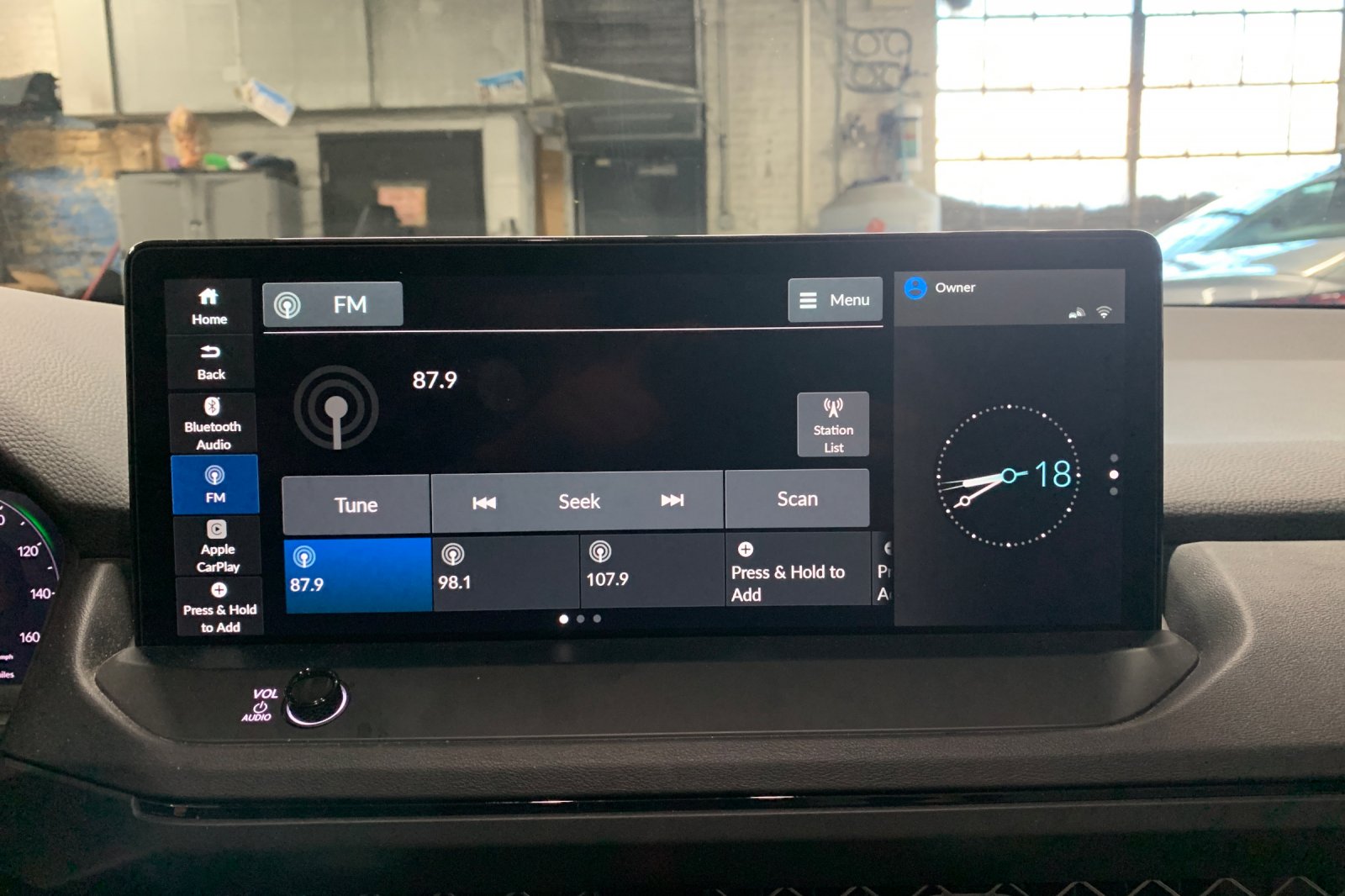 Certified Used 2025  Honda EX-L image 19