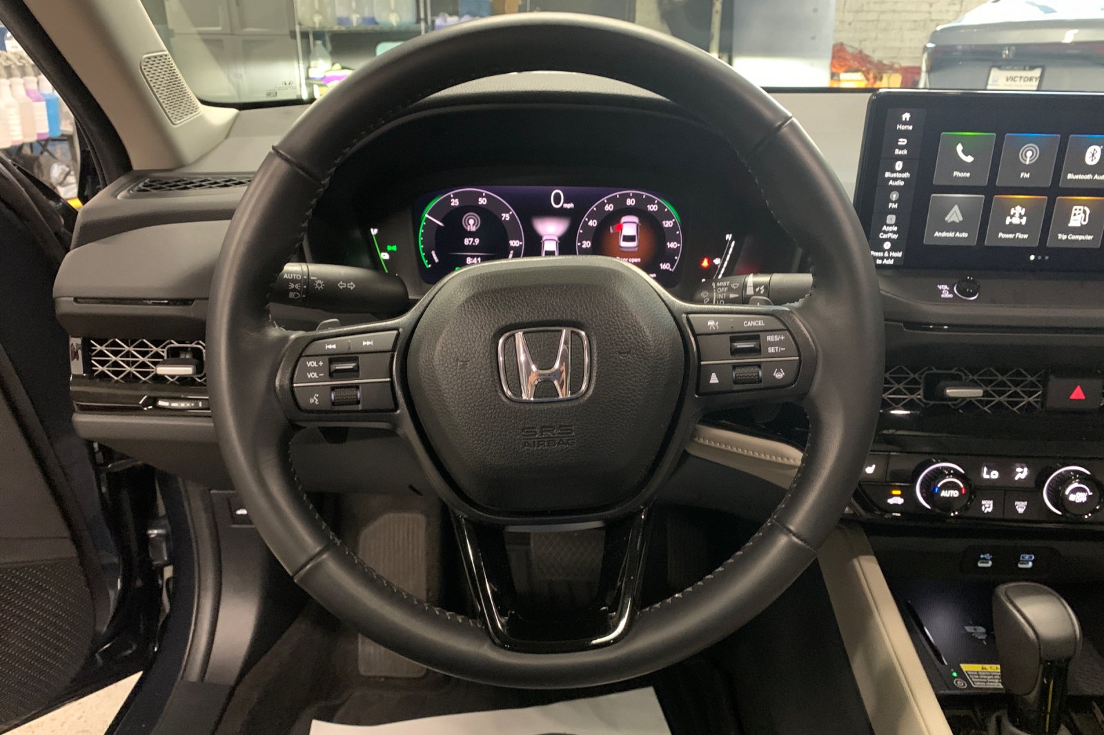 Certified Used 2025  Honda EX-L image 24