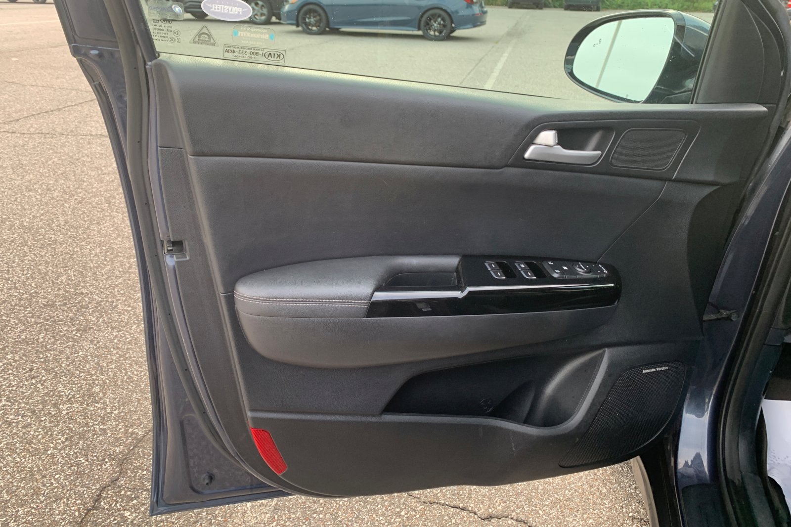 Used 2018 Pacific Blue Kia EX image 12