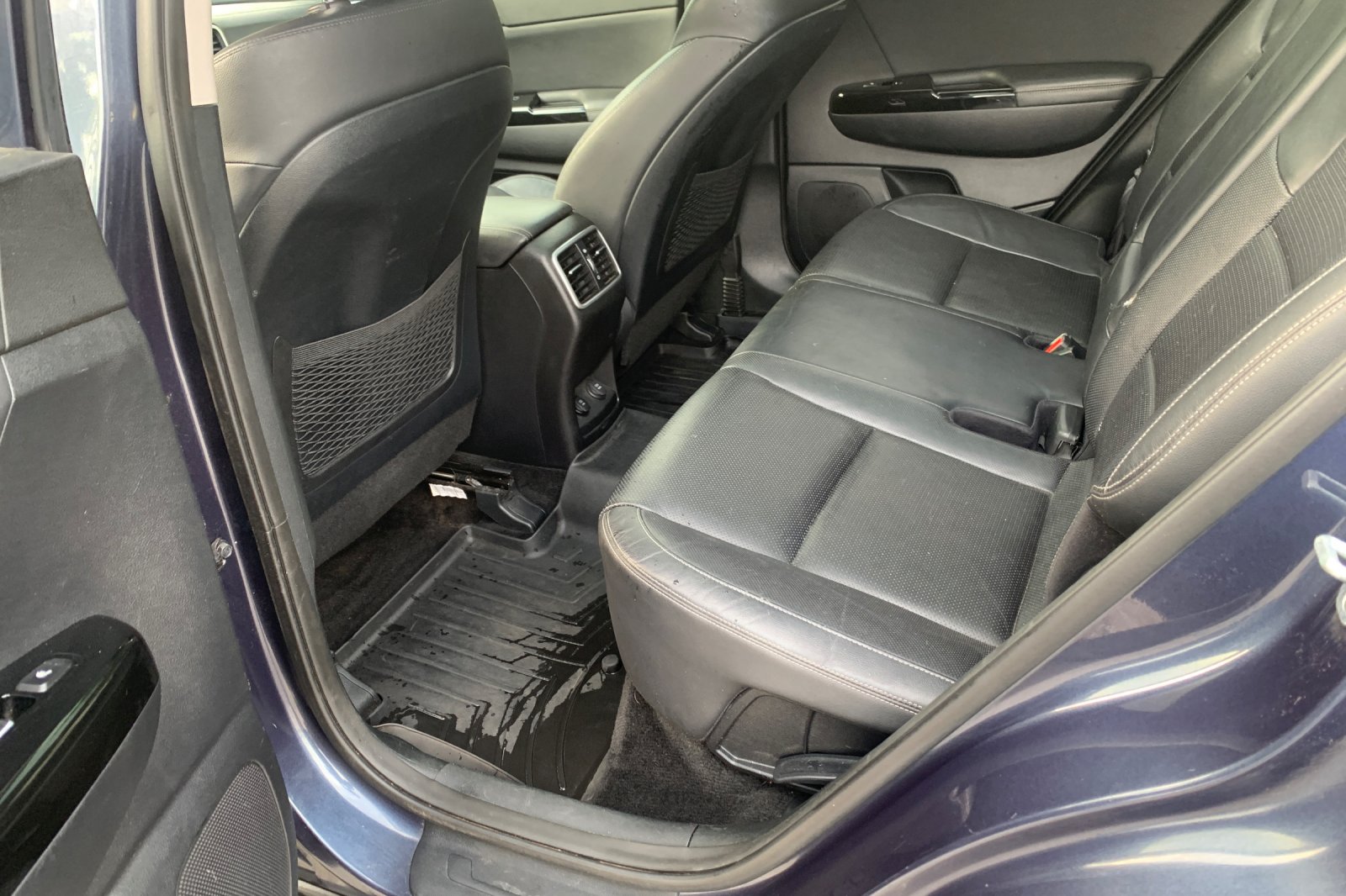 Used 2018 Pacific Blue Kia EX image 14