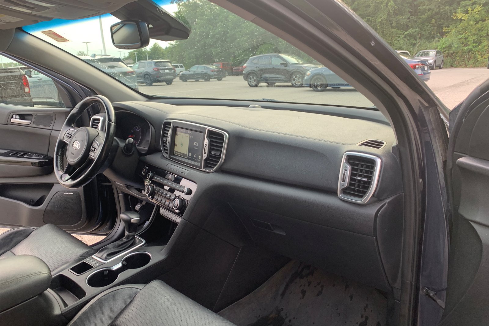 Used 2018 Pacific Blue Kia EX image 19