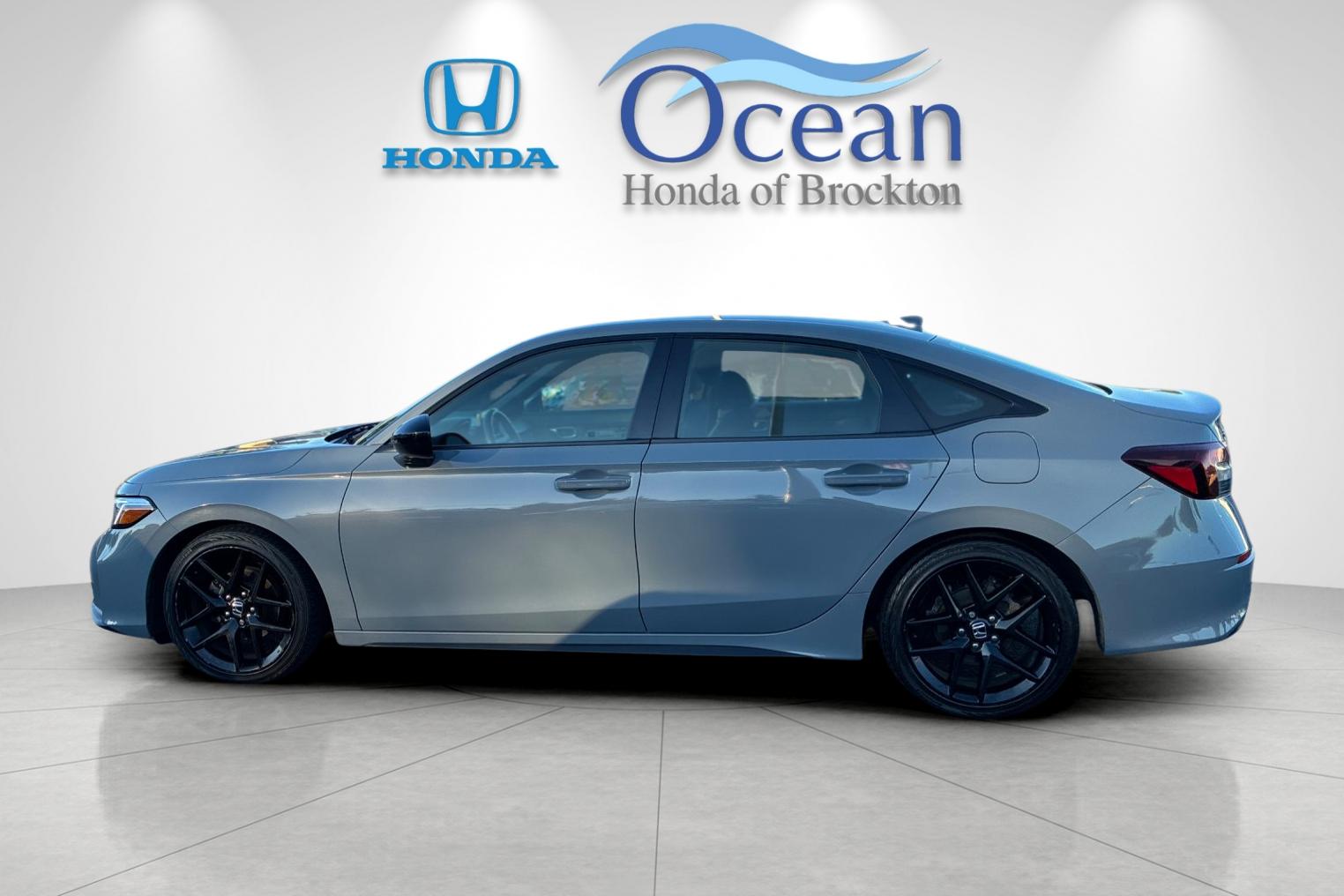 Used 2025 Urban Gray Pearl Honda Sport image 6