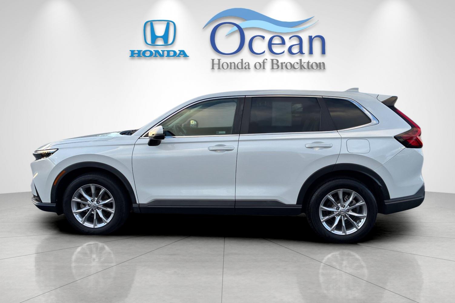 Used 2023 Platinum White Pearl Honda EX image 6