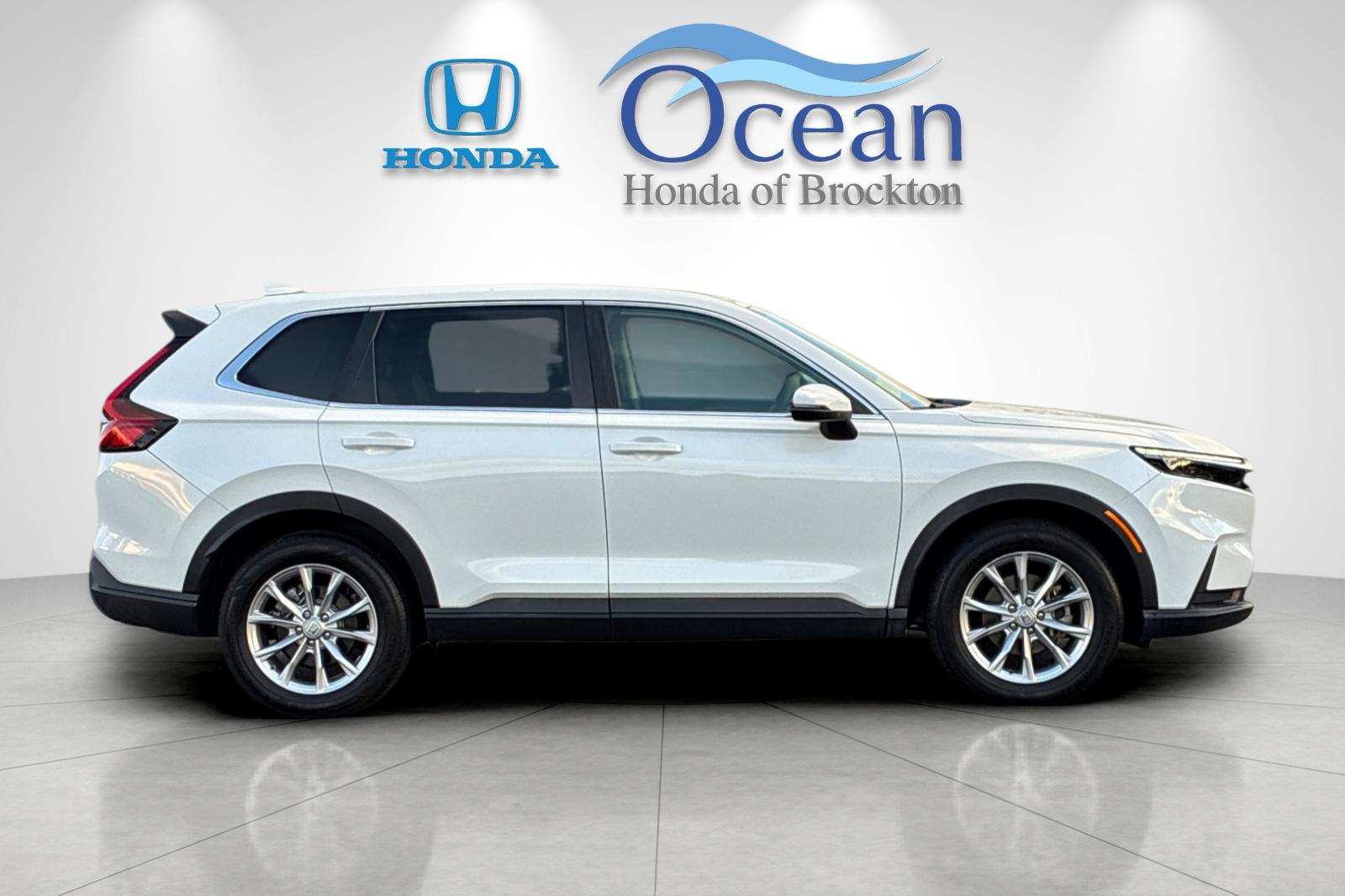Used 2023 Platinum White Pearl Honda EX image 2