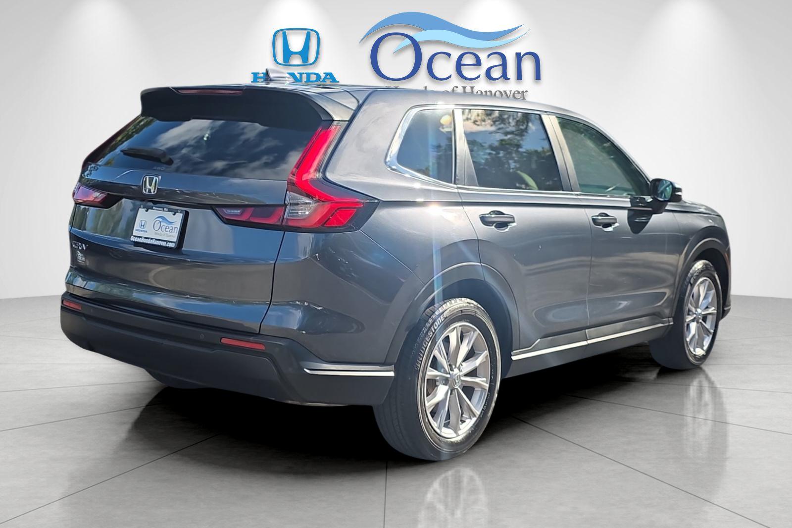 Used 2024 Meteorite Gray Metallic Honda EX-L image 3
