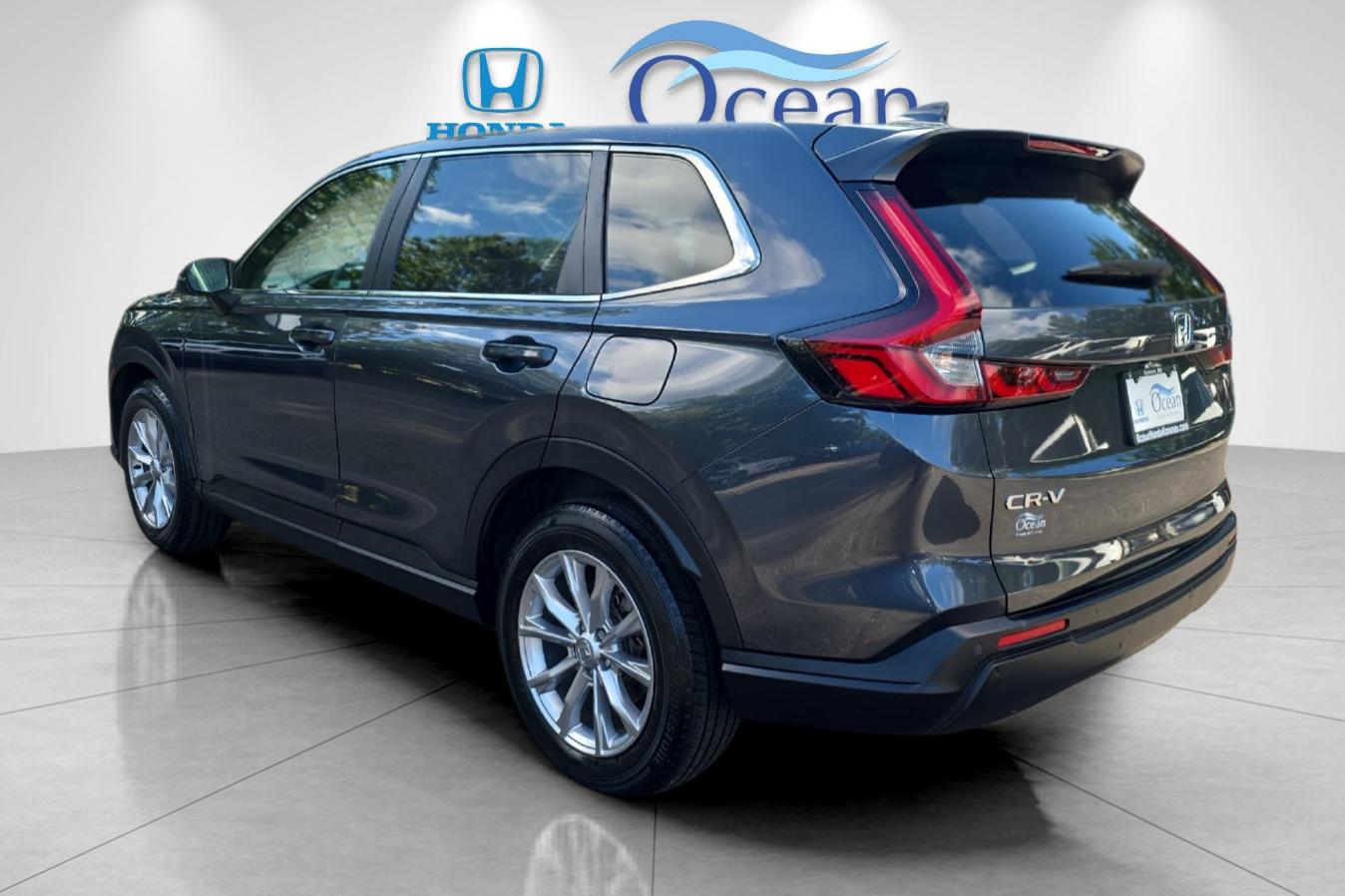 Used 2024 Meteorite Gray Metallic Honda EX-L image 5