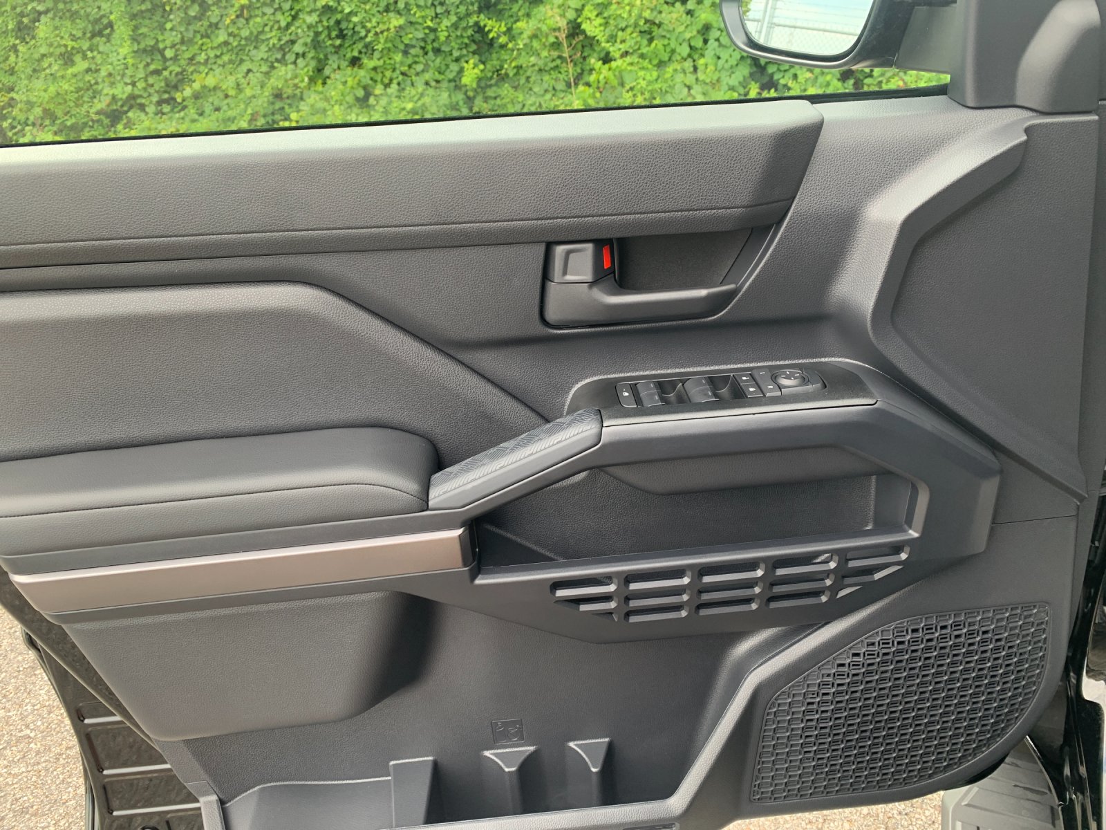 Used 2026 Black Toyota SR5 image 12