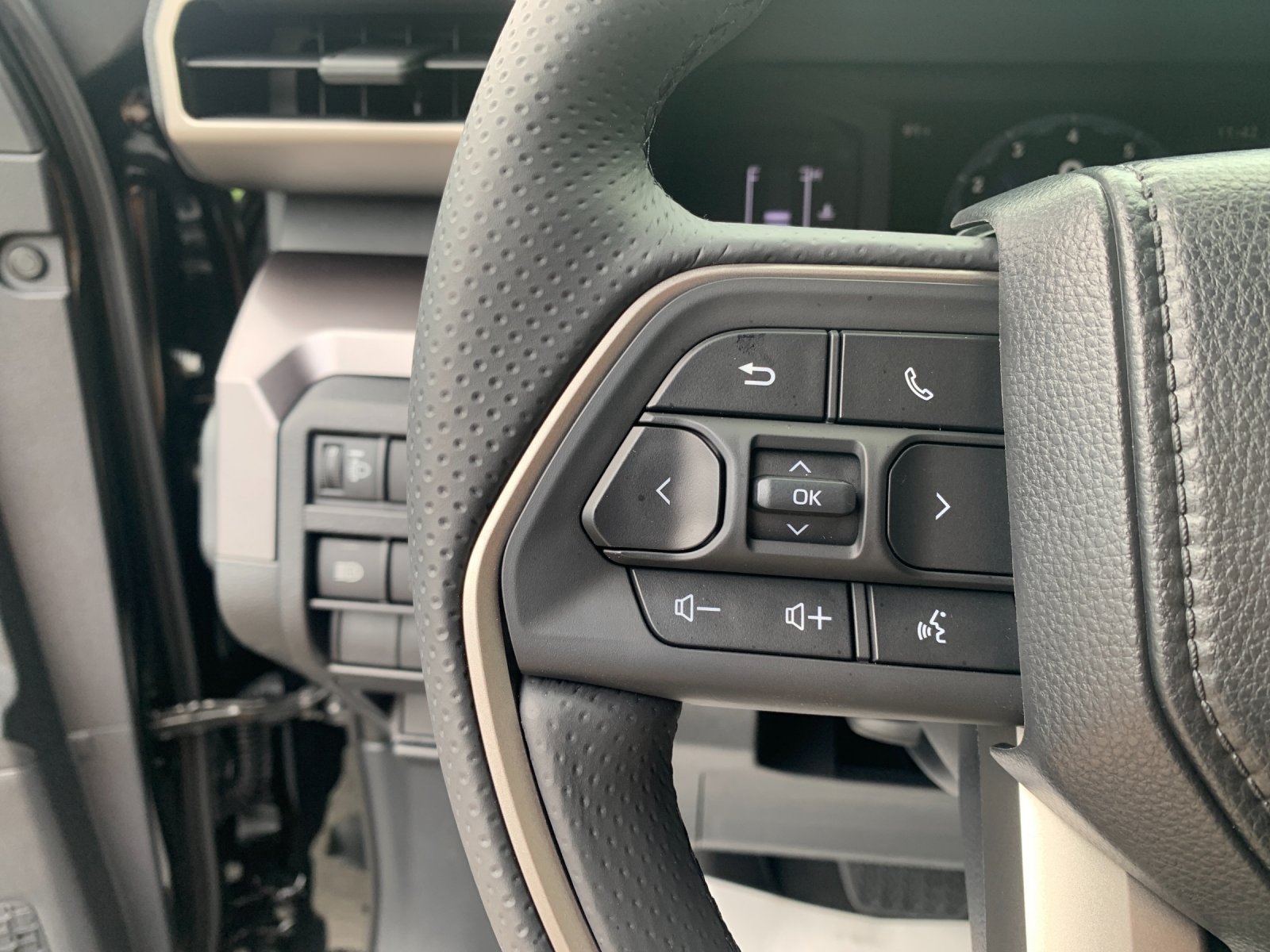 Used 2026 Black Toyota SR5 image 29