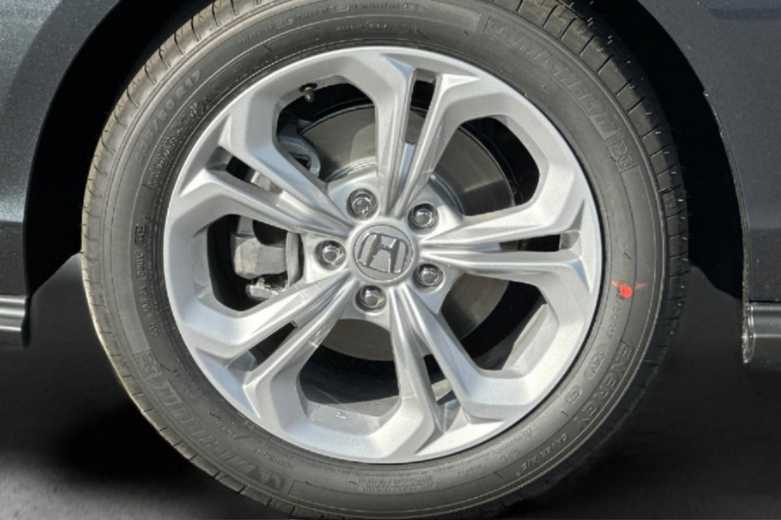 New 2026 Meteorite Gray Metallic Honda LX image 23