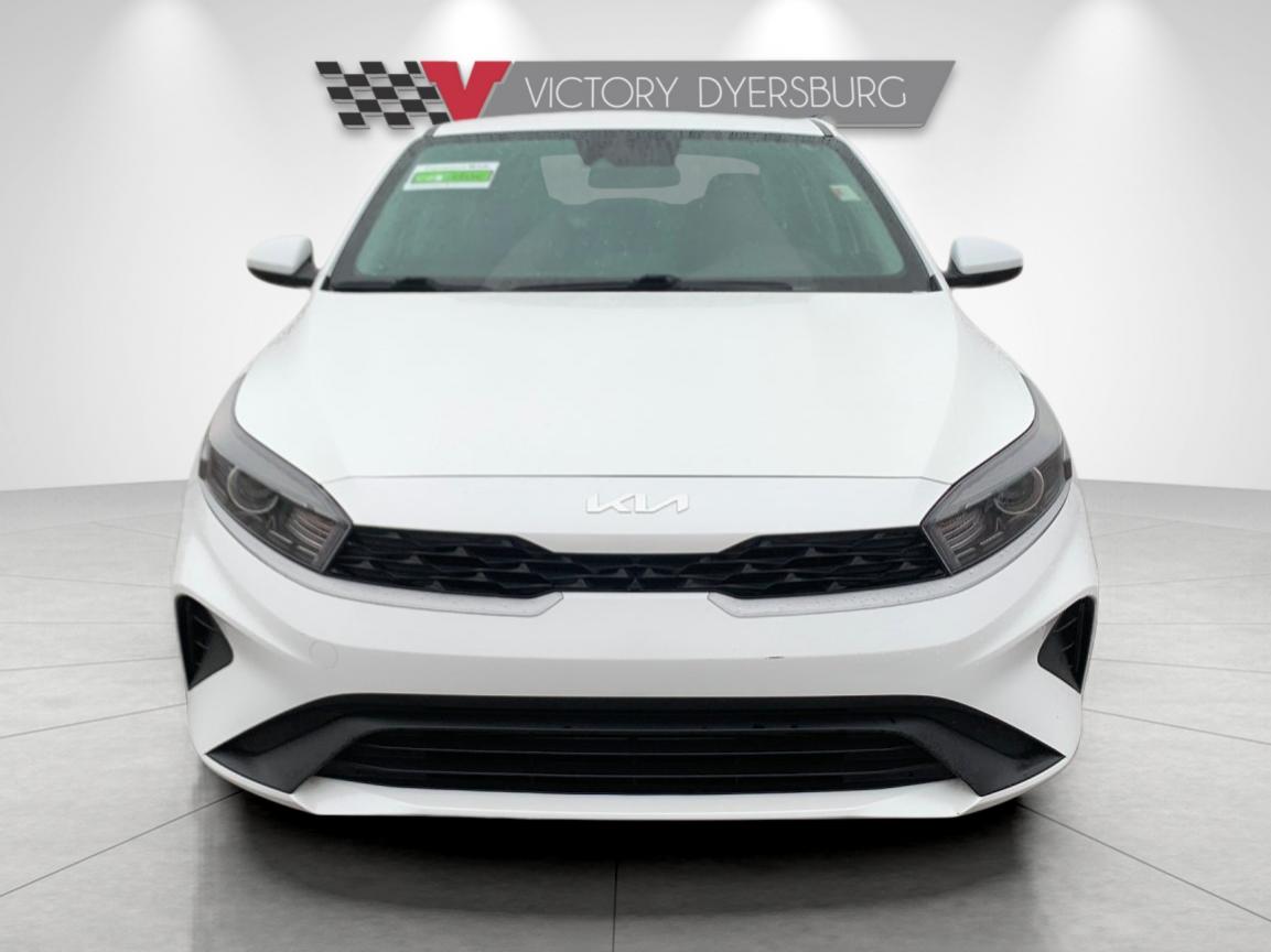 Used 2022 White Kia LXS image 9