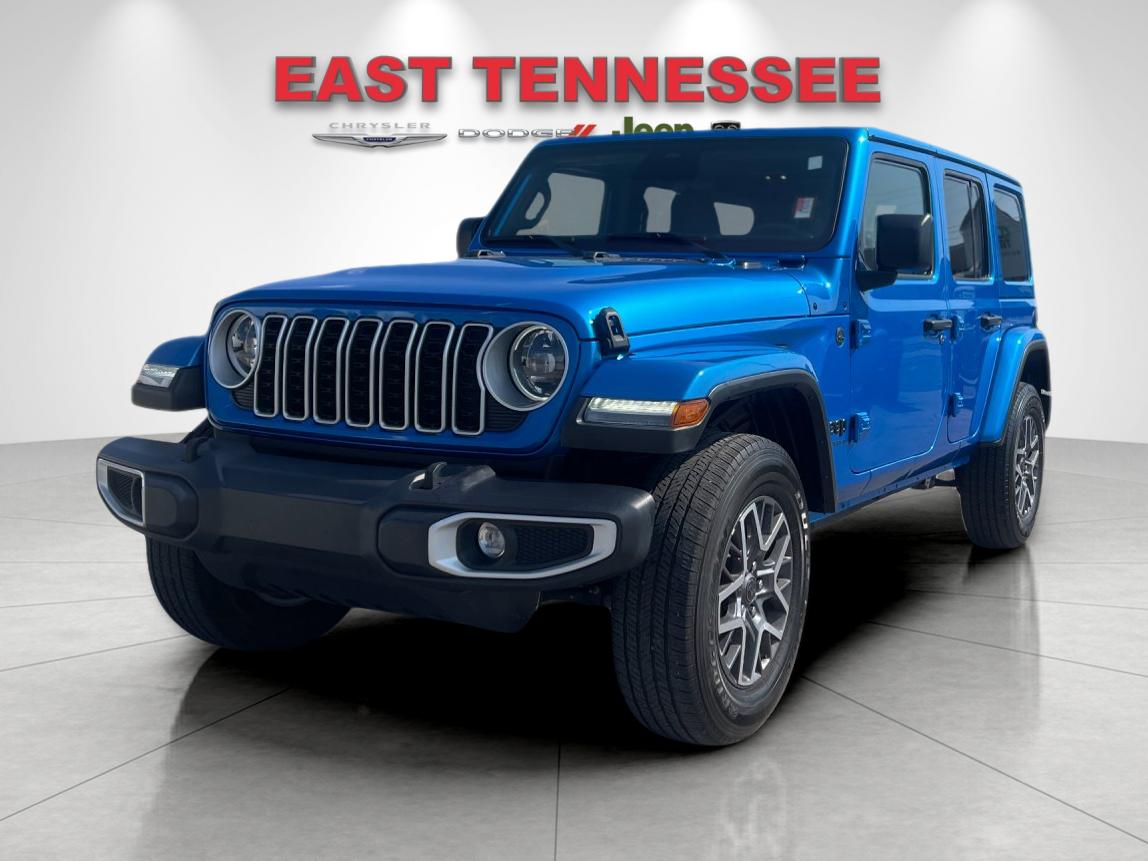 Used 2025 Blue Jeep Sahara image 7