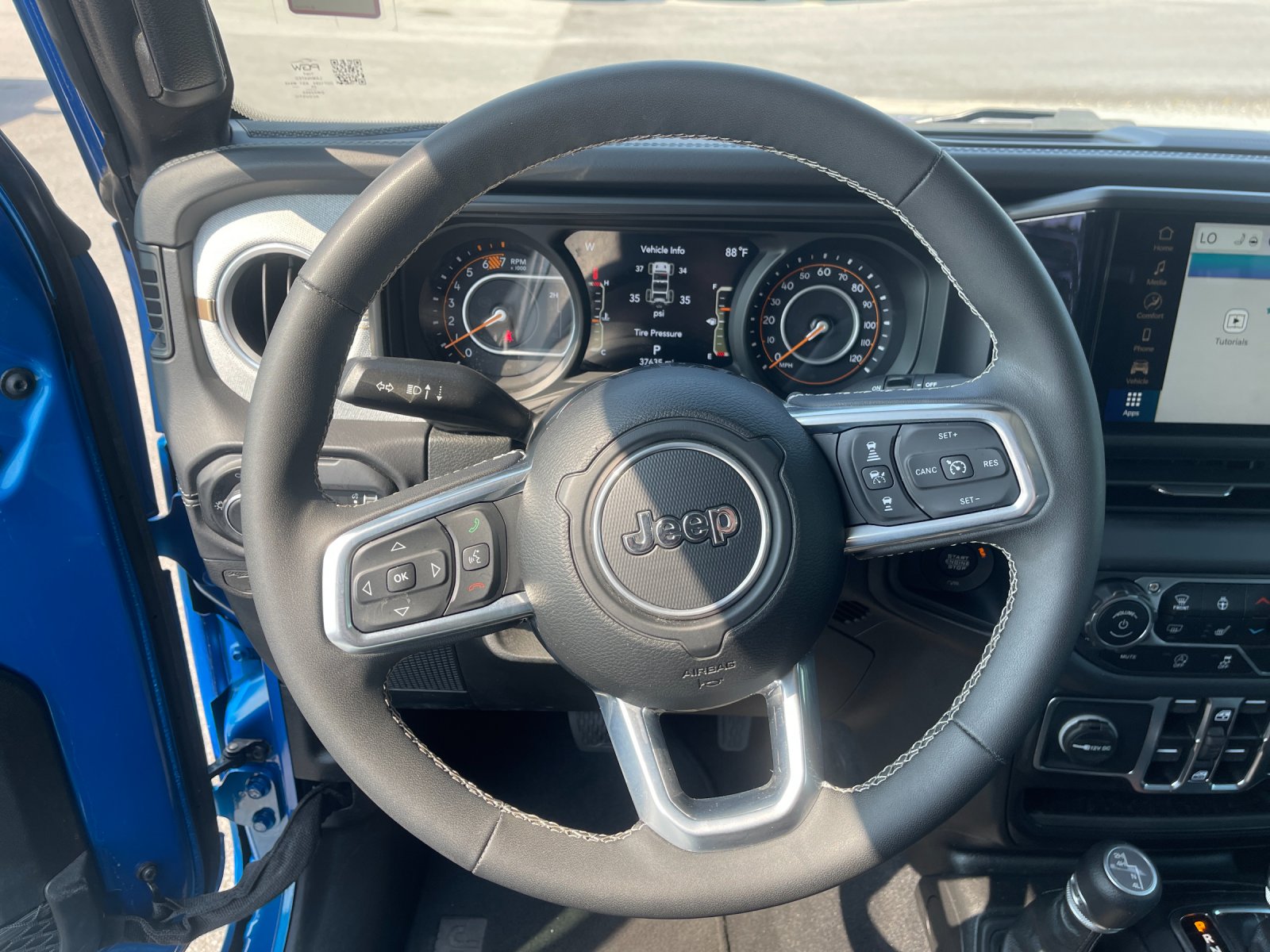 Used 2025 Blue Jeep Sahara image 26