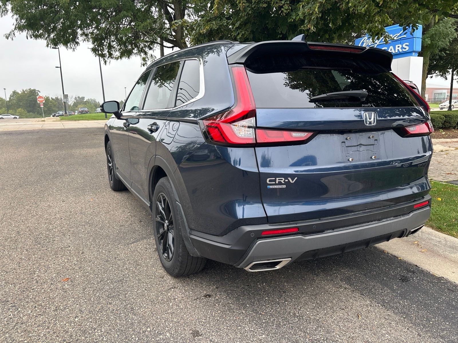 Used 2024 Canyon River Blue Metallic Honda Sport-L image 4