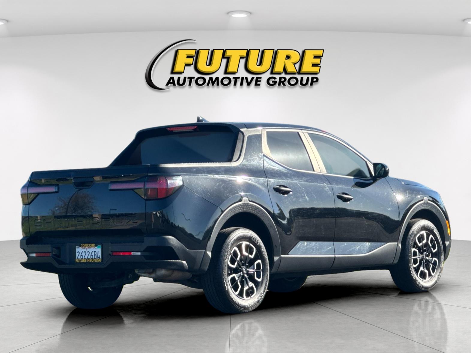 Certified Used 2024 Black Hyundai SE image 3