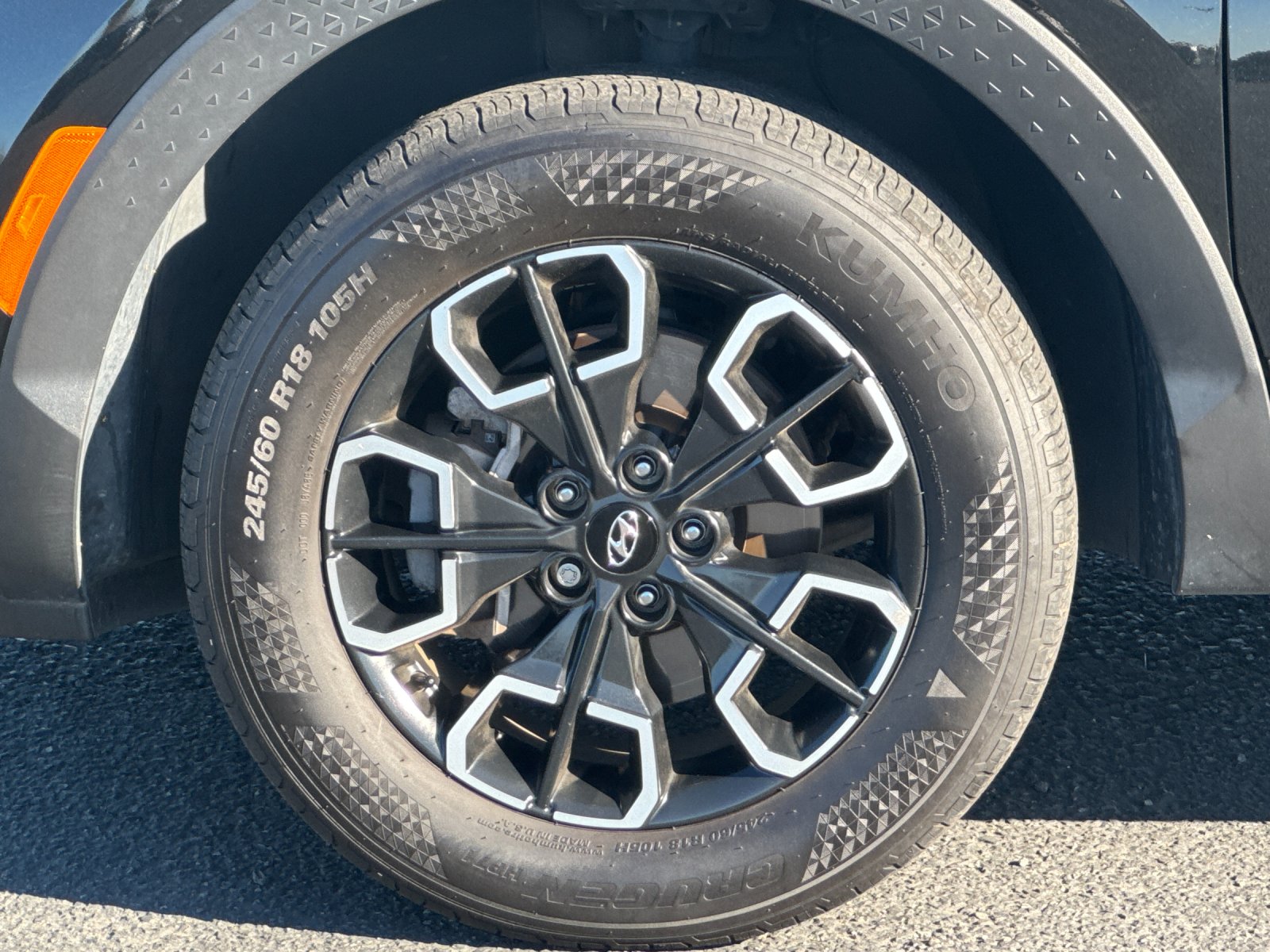 Certified Used 2024 Black Hyundai SE image 22