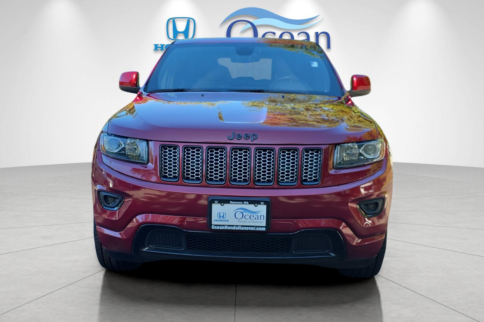 Used 2015 Deep Cherry Red Crystal Pearlcoat Jeep Altitude image 8