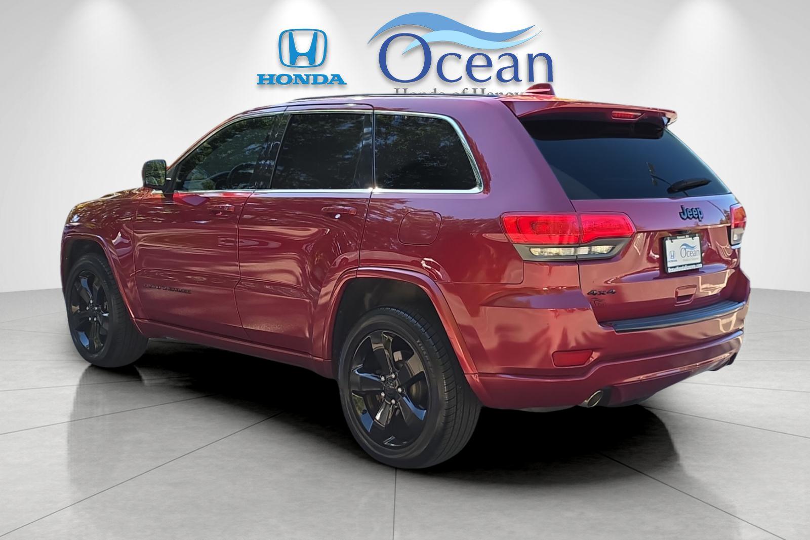 Used 2015 Deep Cherry Red Crystal Pearlcoat Jeep Altitude image 5
