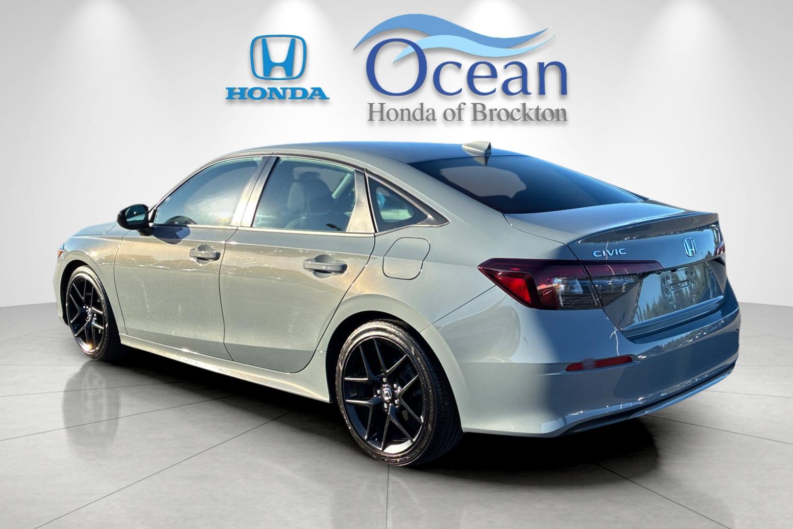 Used 2025 Urban Gray Pearl Honda Sport image 5