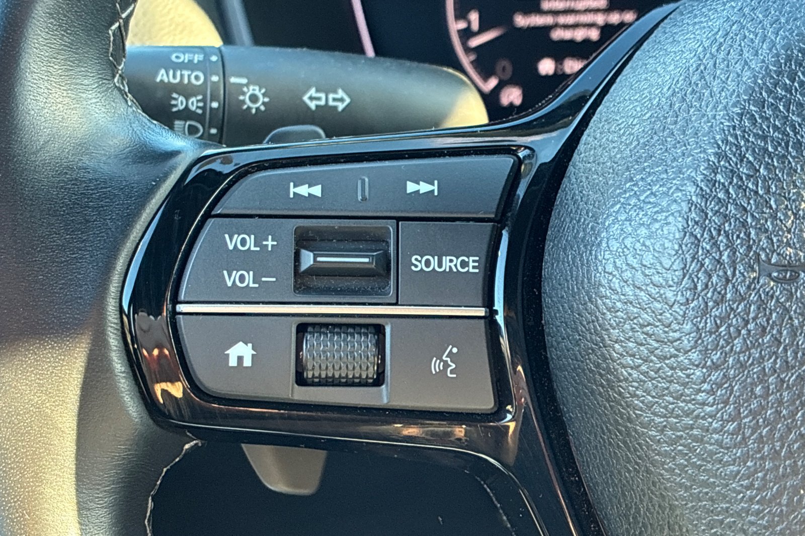 Used 2025 Urban Gray Pearl Honda Sport image 29