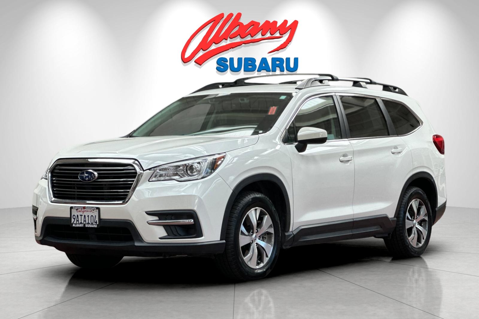 Certified Used 2022 White Subaru Premium image 9
