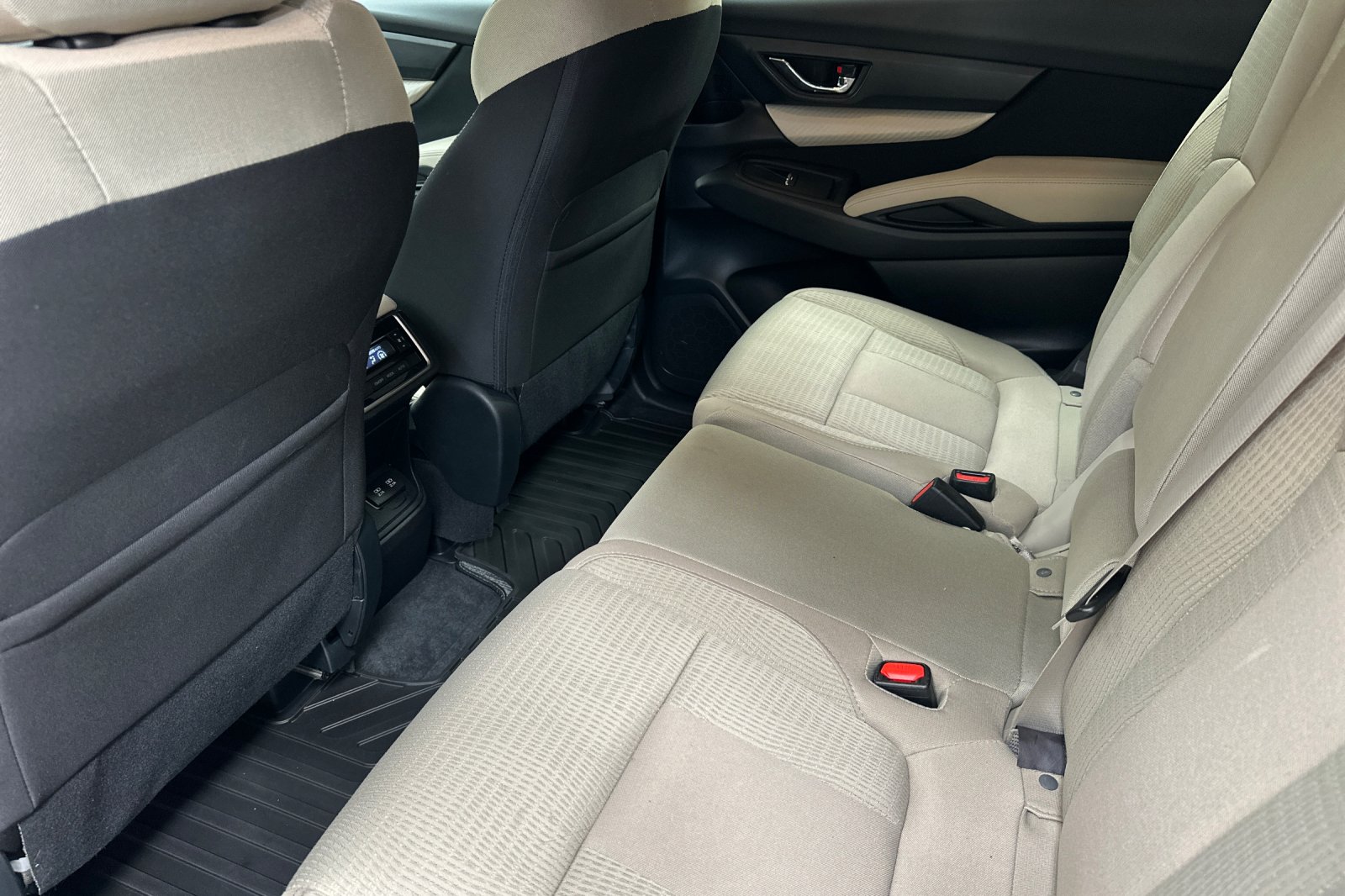 Certified Used 2022 White Subaru Premium image 16