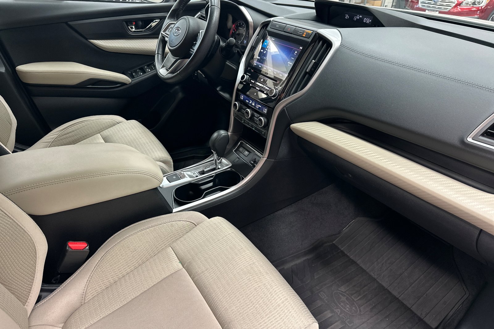 Certified Used 2022 White Subaru Premium image 22