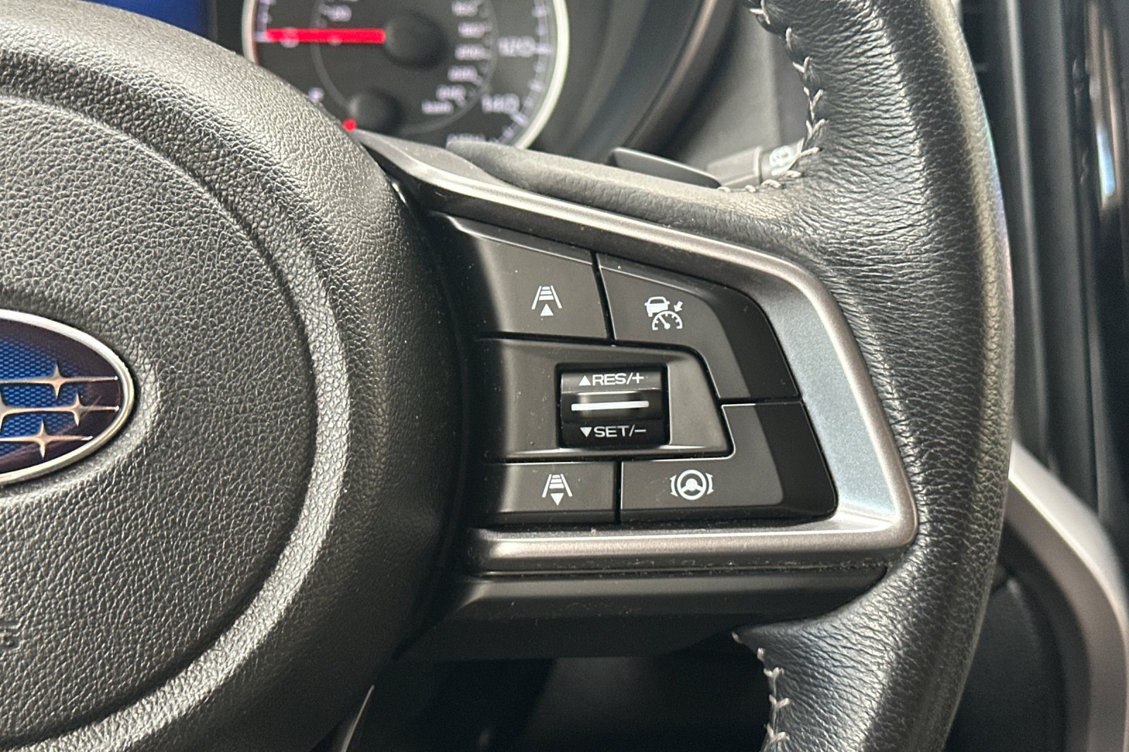 Certified Used 2022 White Subaru Premium image 32