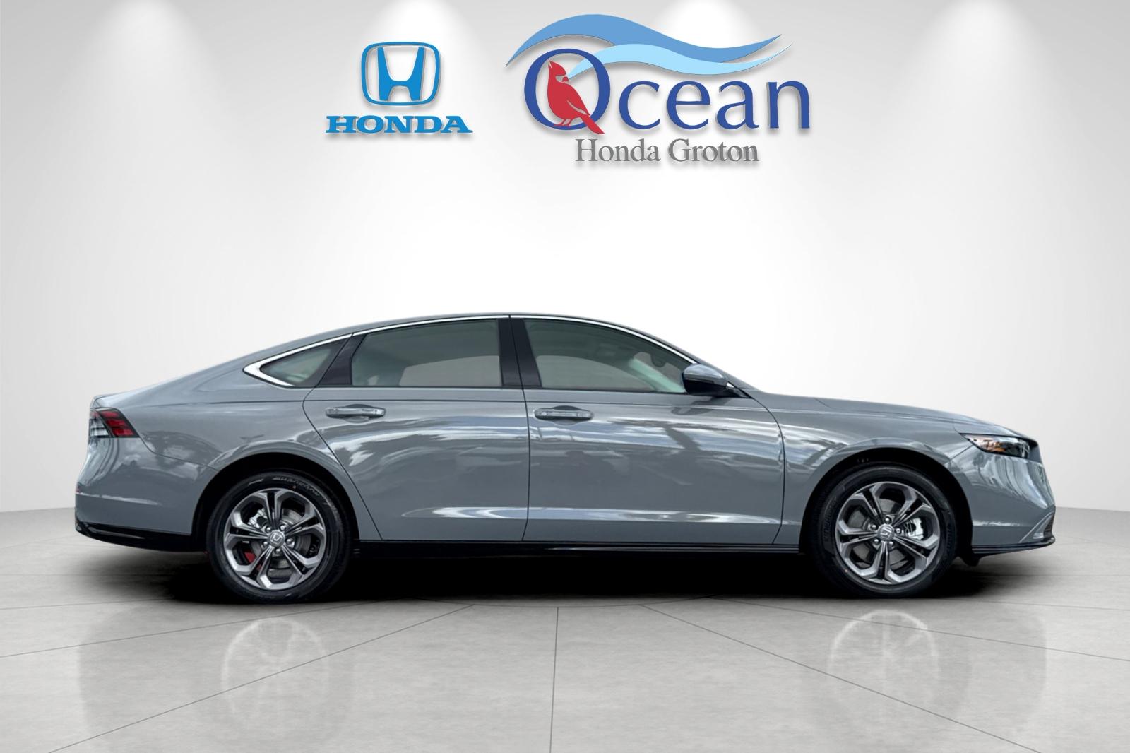 New 2026 Urban Gray Pearl Honda EX-L Hybrid image 6