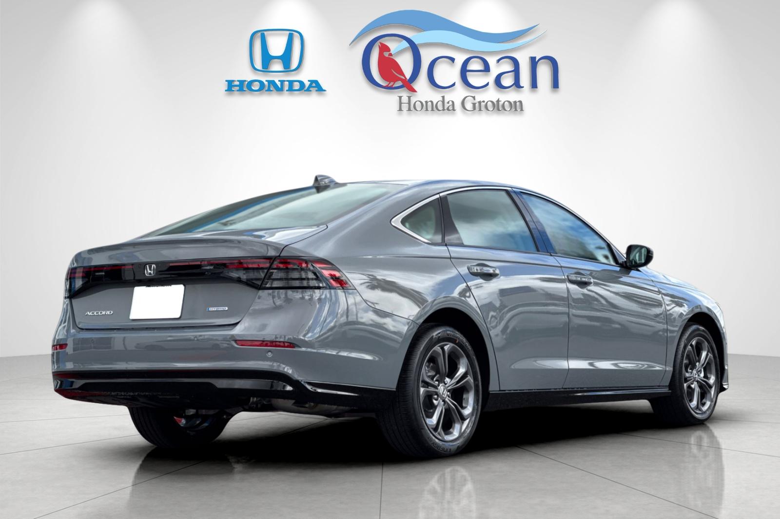 New 2026 Urban Gray Pearl Honda EX-L Hybrid image 5