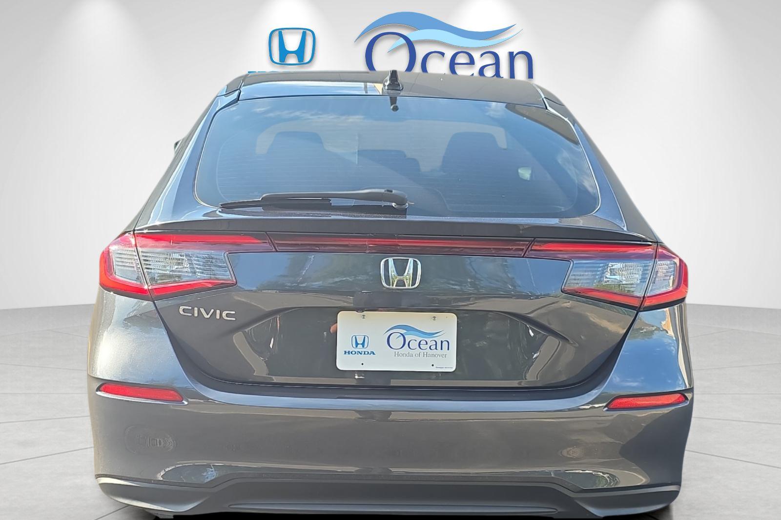 Used 2024 Meteorite Gray Metallic Honda LX image 4