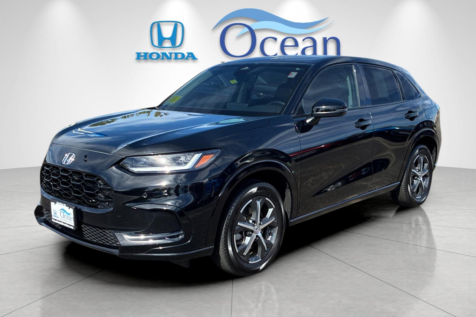 Used 2025 Crystal Black Honda EX-L image 7