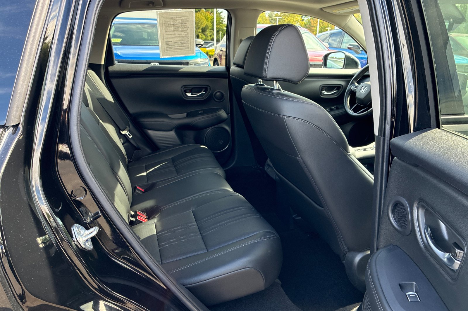 Used 2025 Crystal Black Honda EX-L image 18