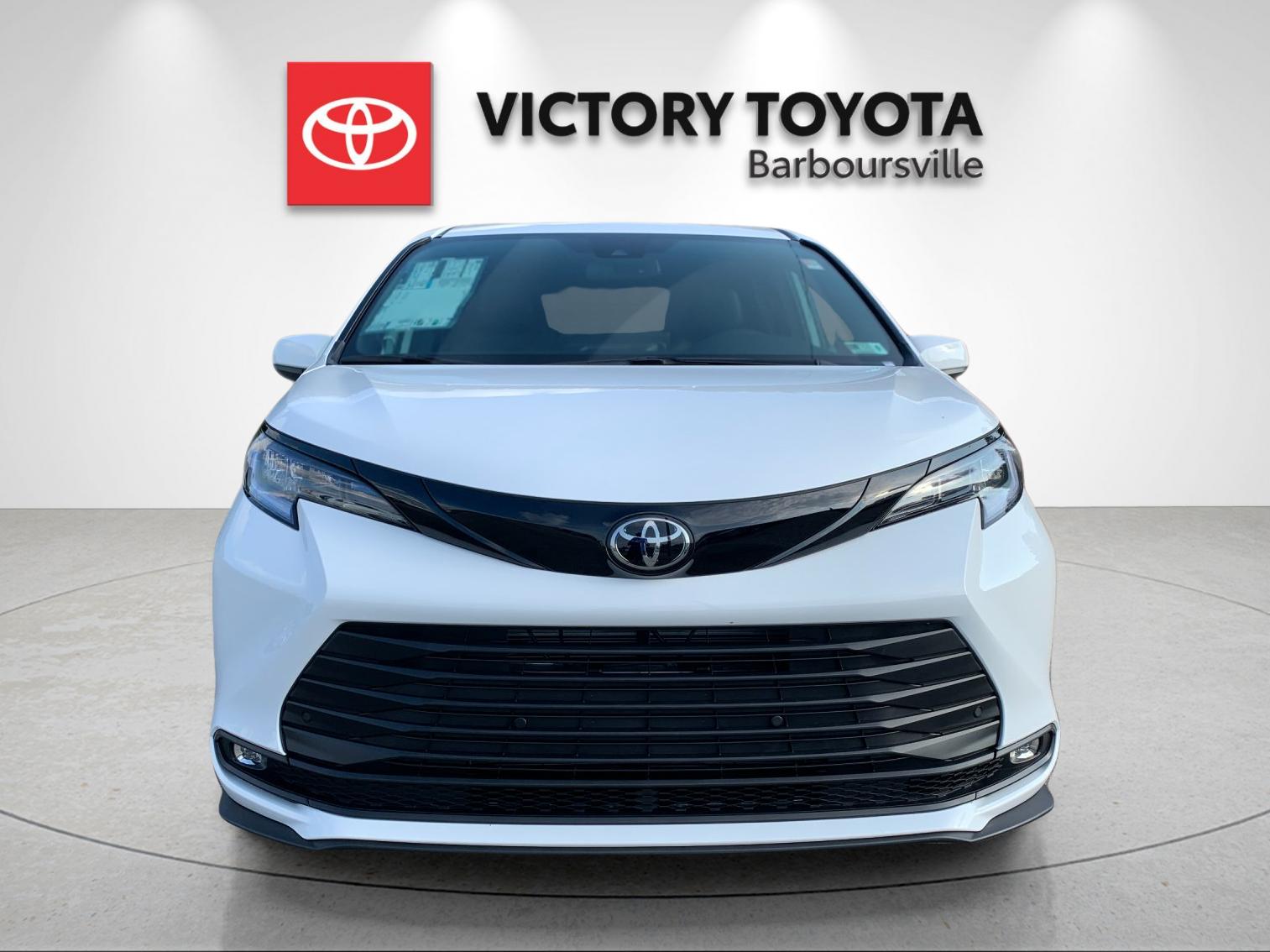 New 2026 Ice Cap Toyota Woodland Edition image 8