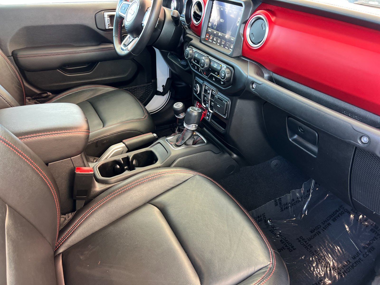 Used 2022 White Jeep Rubicon image 14