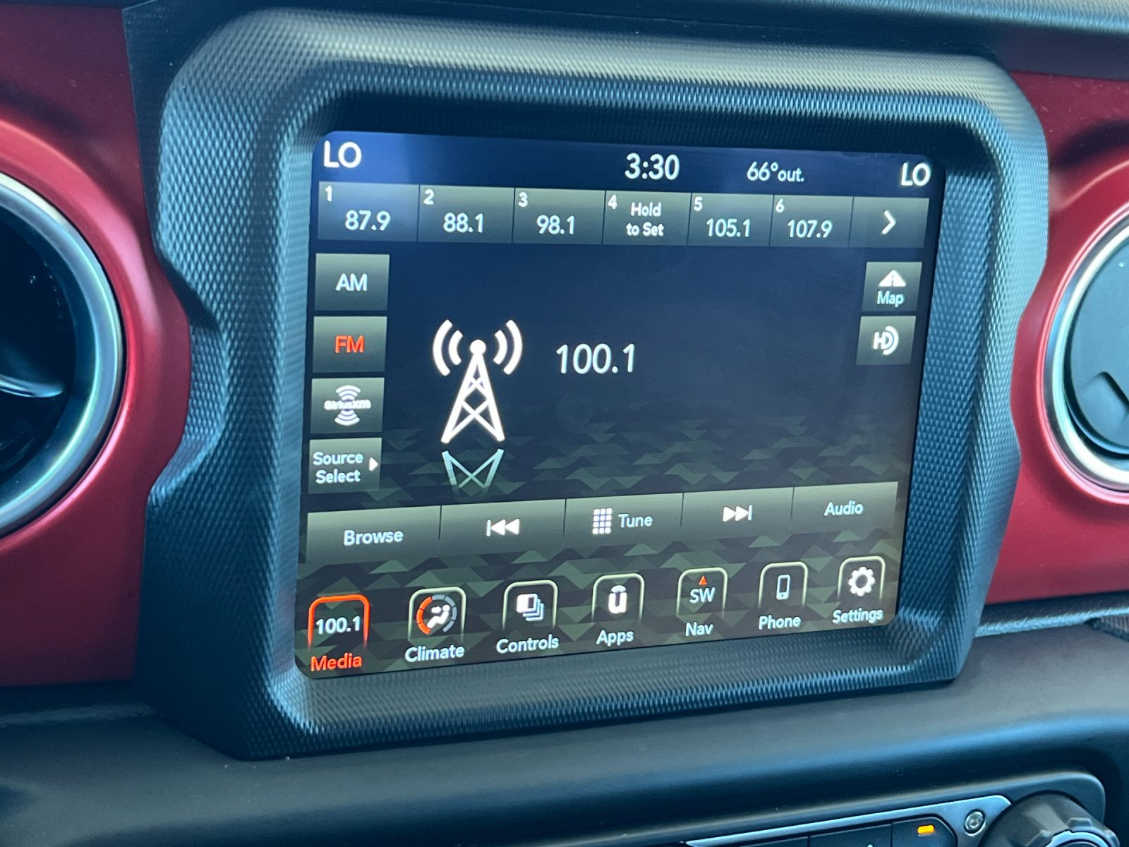 Used 2022 White Jeep Rubicon image 16