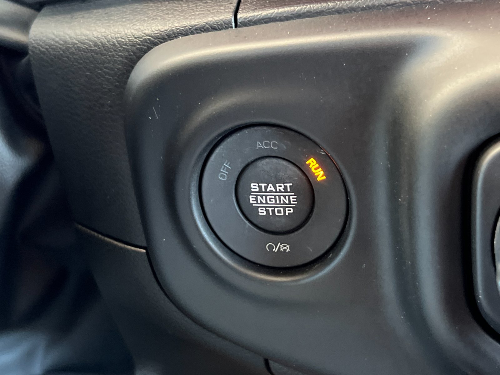 Used 2022 White Jeep Rubicon image 21