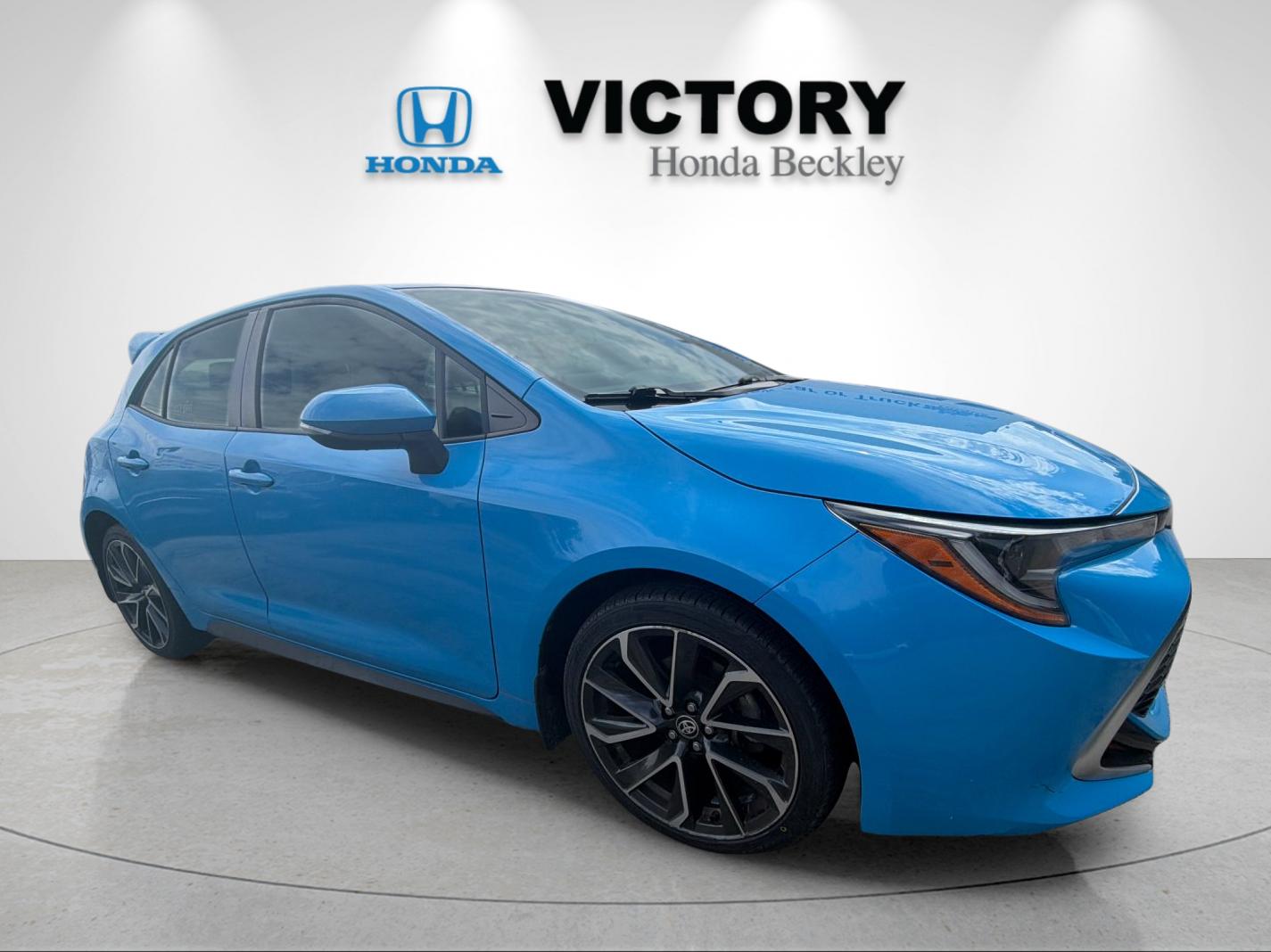 Used 2022 Blue Flame Toyota XSE image 7