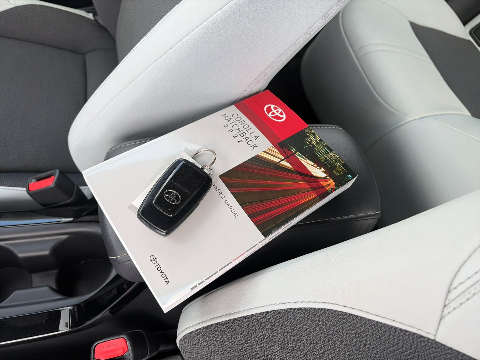 Used 2022 Blue Flame Toyota XSE image 10