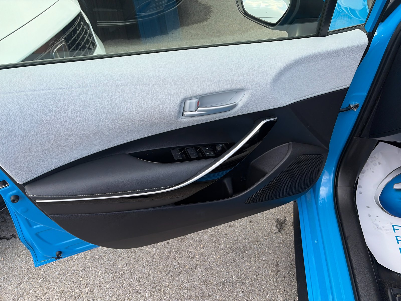 Used 2022 Blue Flame Toyota XSE image 12