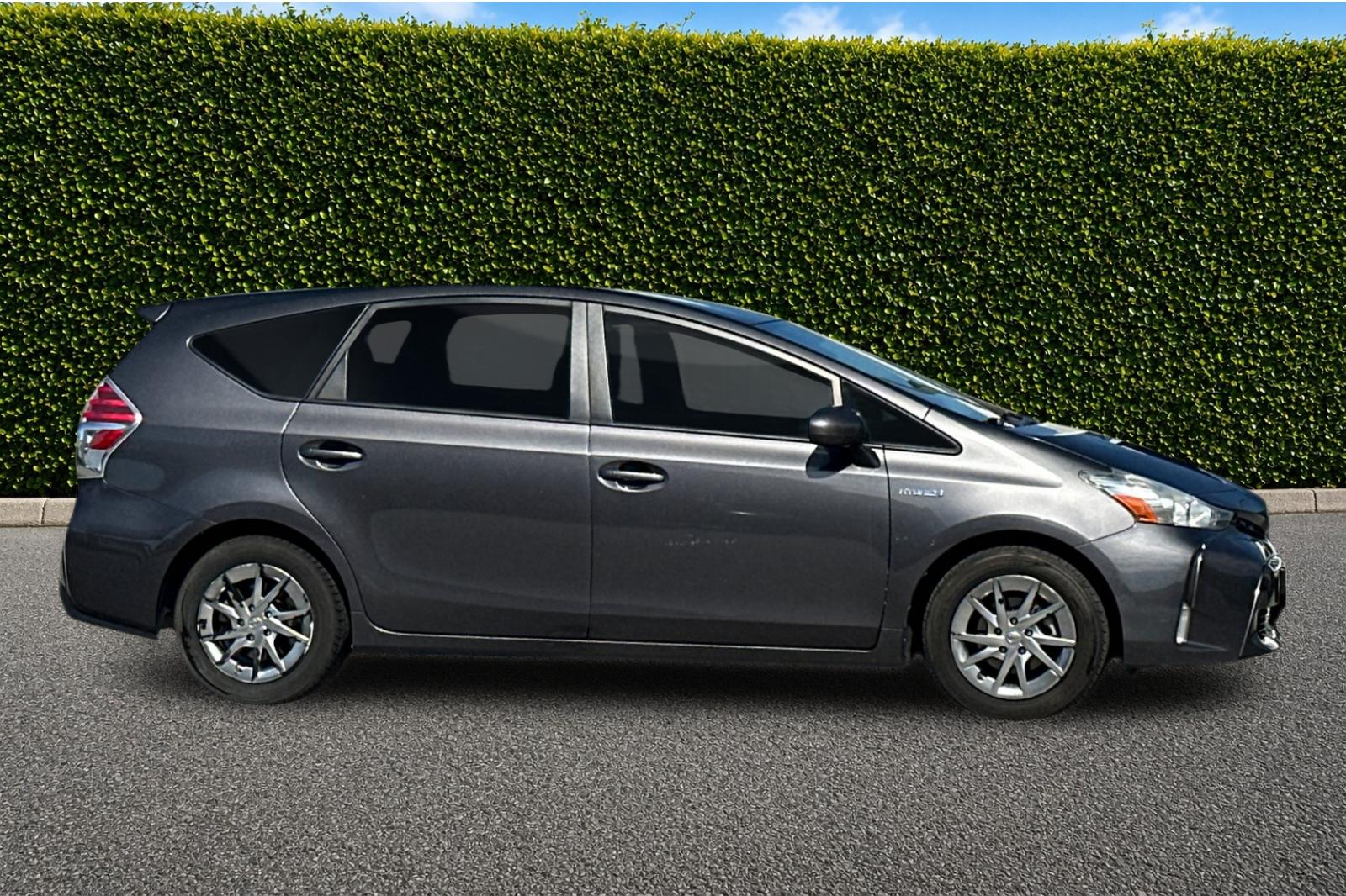 Used 2015 Gray Toyota Four image 3
