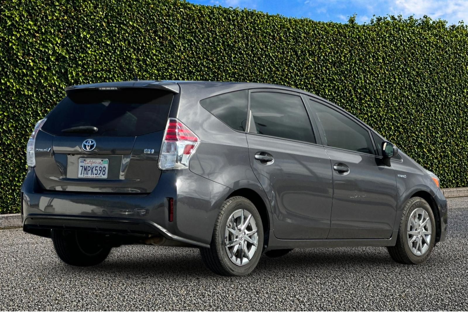 Used 2015 Gray Toyota Four image 4