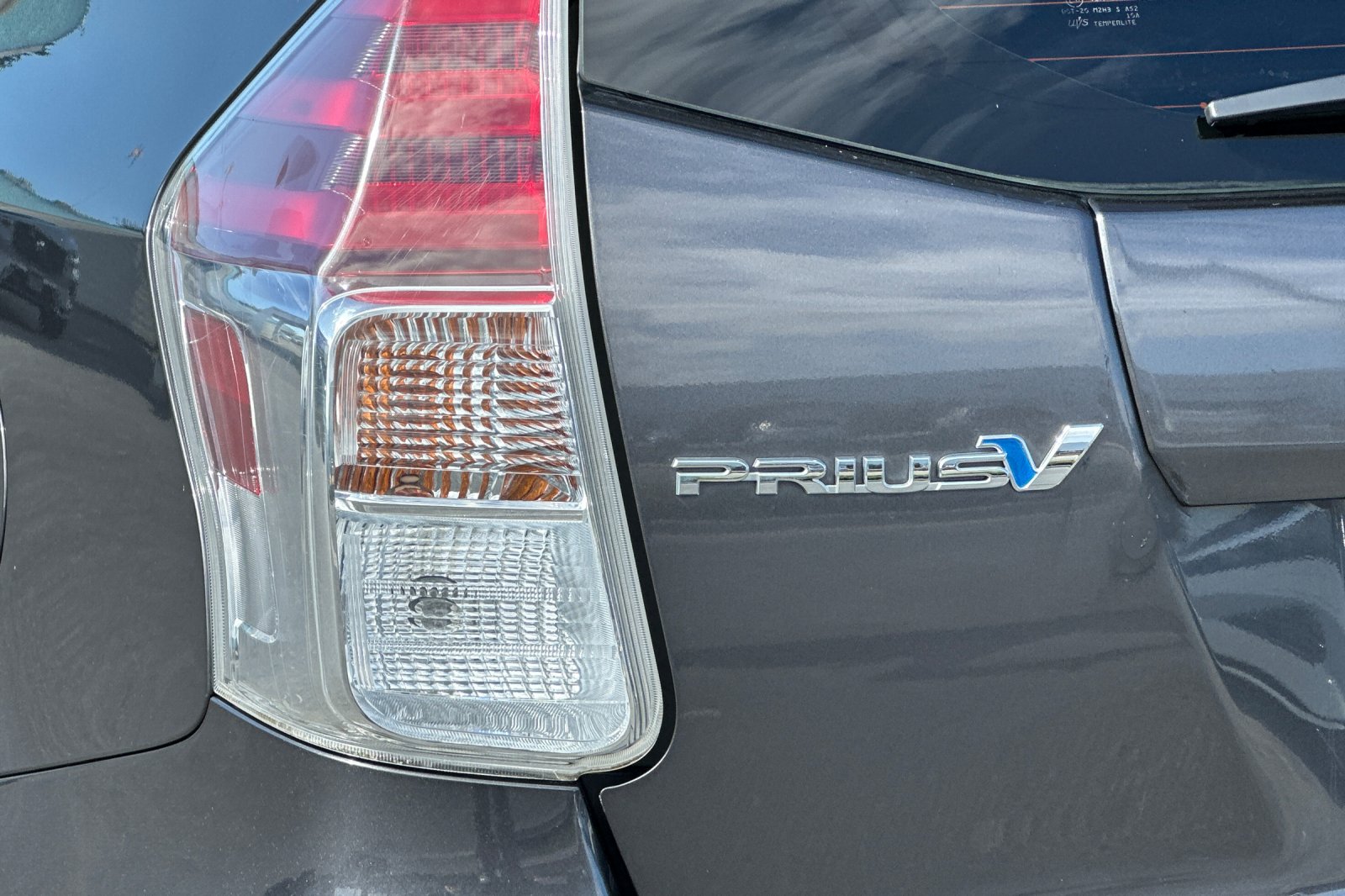 Used 2015 Gray Toyota Four image 34