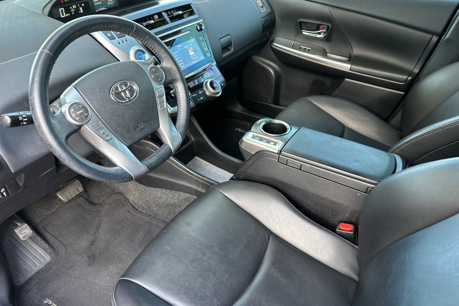 Used 2015 Gray Toyota Four image 11