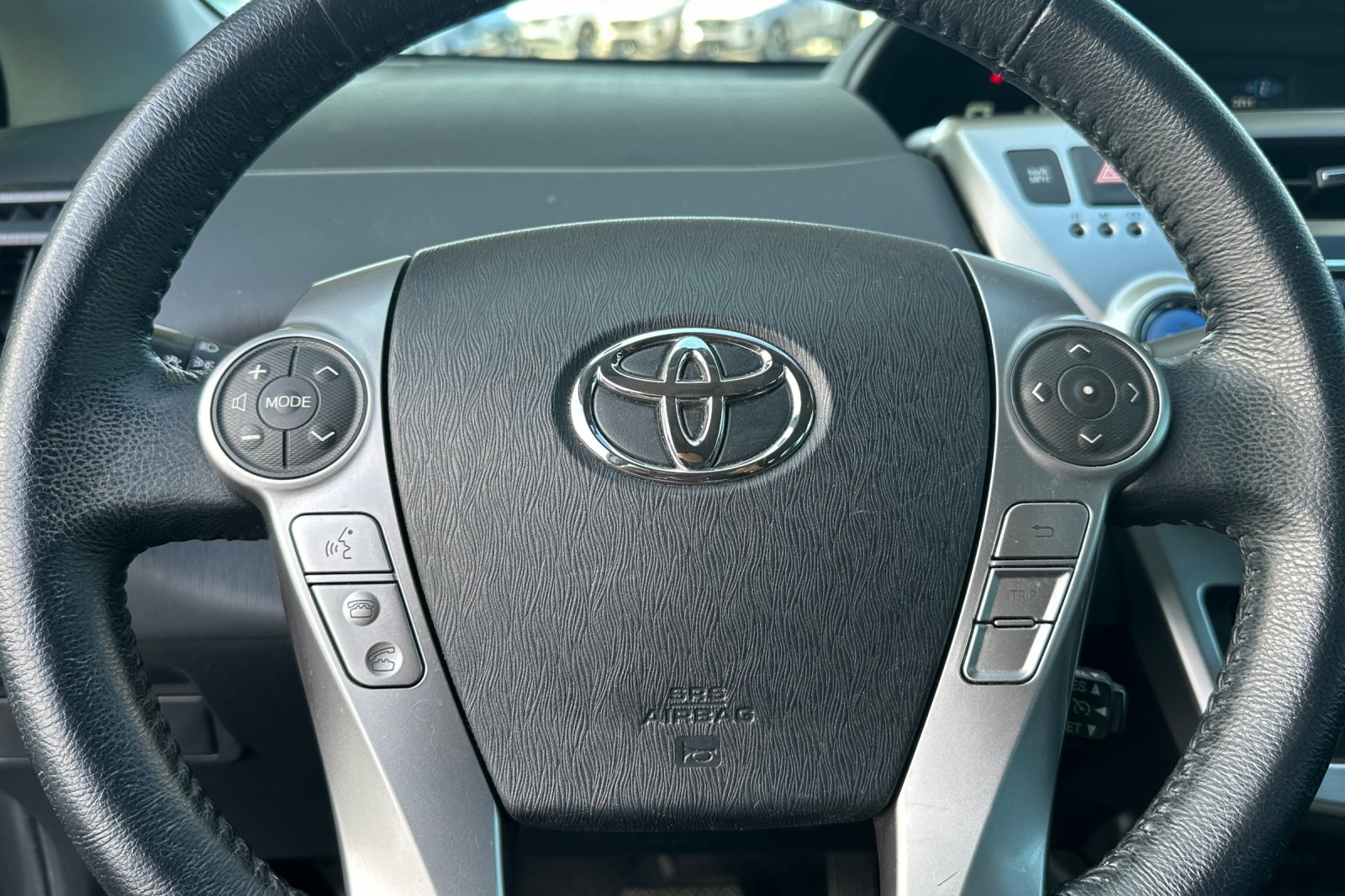 Used 2015 Gray Toyota Four image 27
