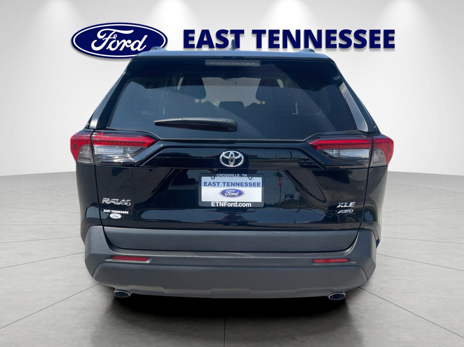 Used 2025 Black Toyota XLE image 4