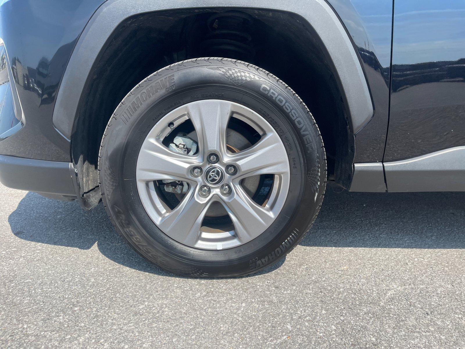 Used 2025 Black Toyota XLE image 33