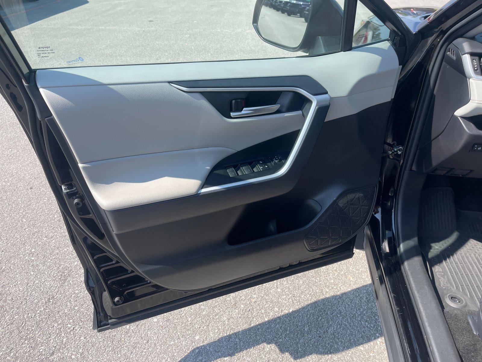 Used 2025 Black Toyota XLE image 12