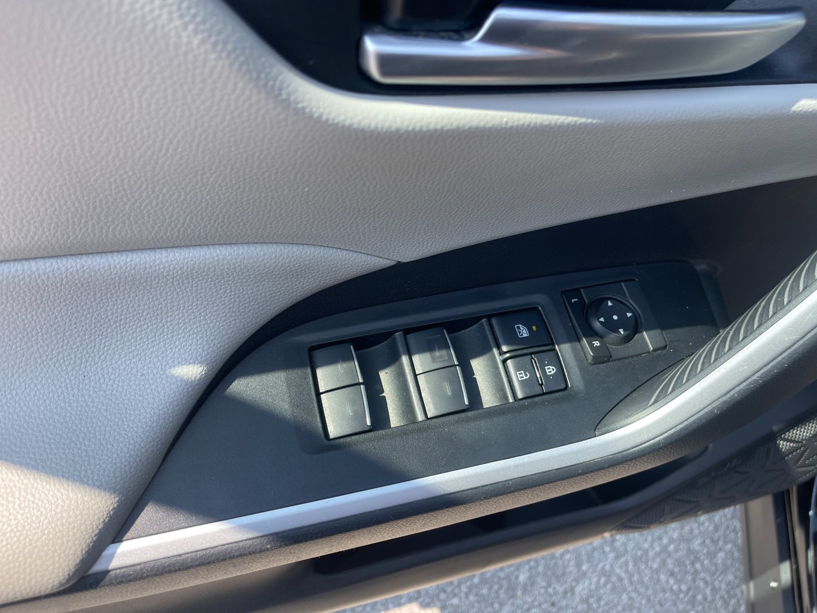 Used 2025 Black Toyota XLE image 13